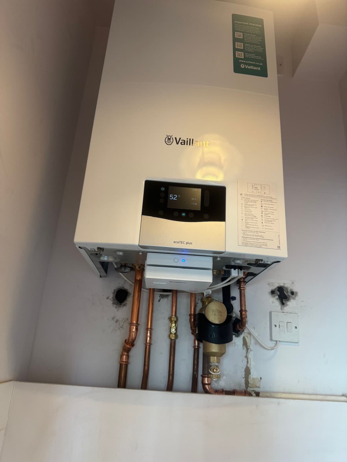 New Vaillant ecoTEC Plus boiler installation in a Finchley home